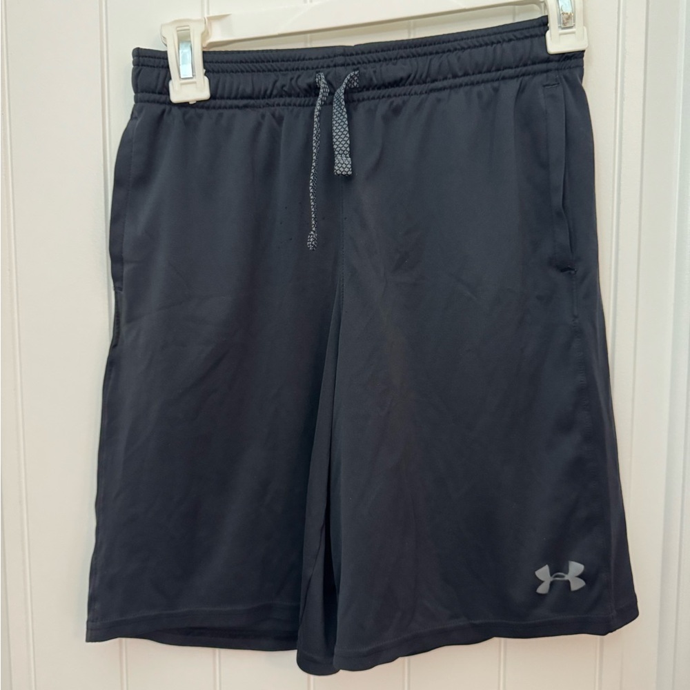 Under Armour boys black Athletic Shorts